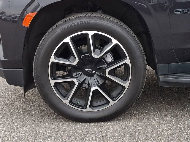 Used 2022 Chevrolet Suburban RST w/ Sport Performance Package image 30