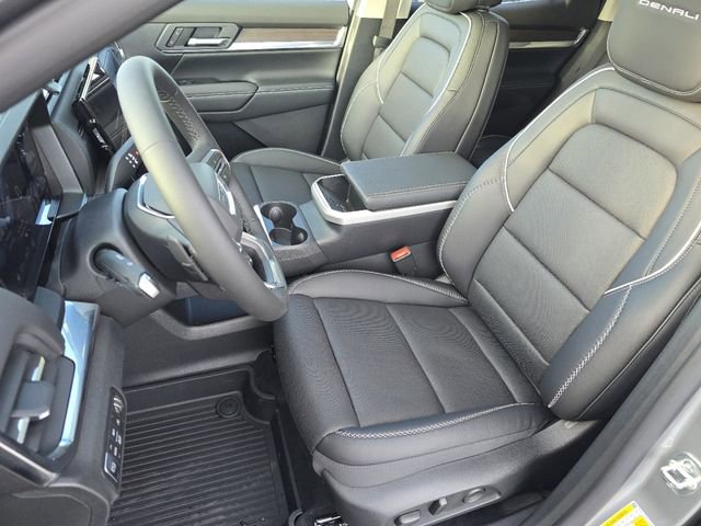 New 2026 GMC Terrain Denali w/ LPO, Floor Liner Package image 27