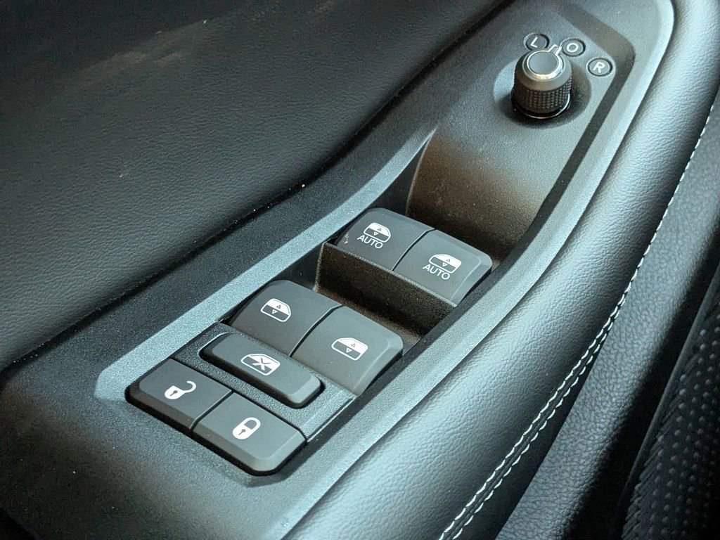 New 2025 Jeep Grand Cherokee Laredo X w/ Trailer Tow Package image 18