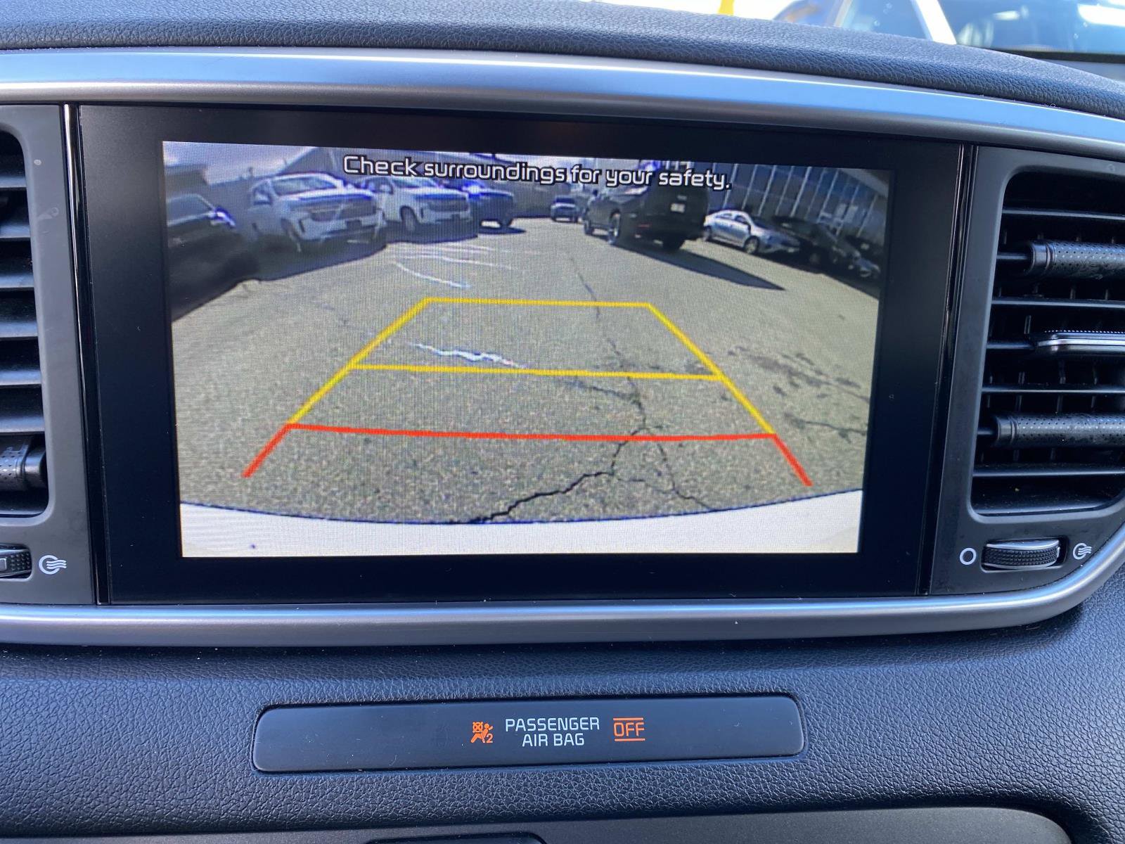 Used 2020 Kia Sportage LX image 11