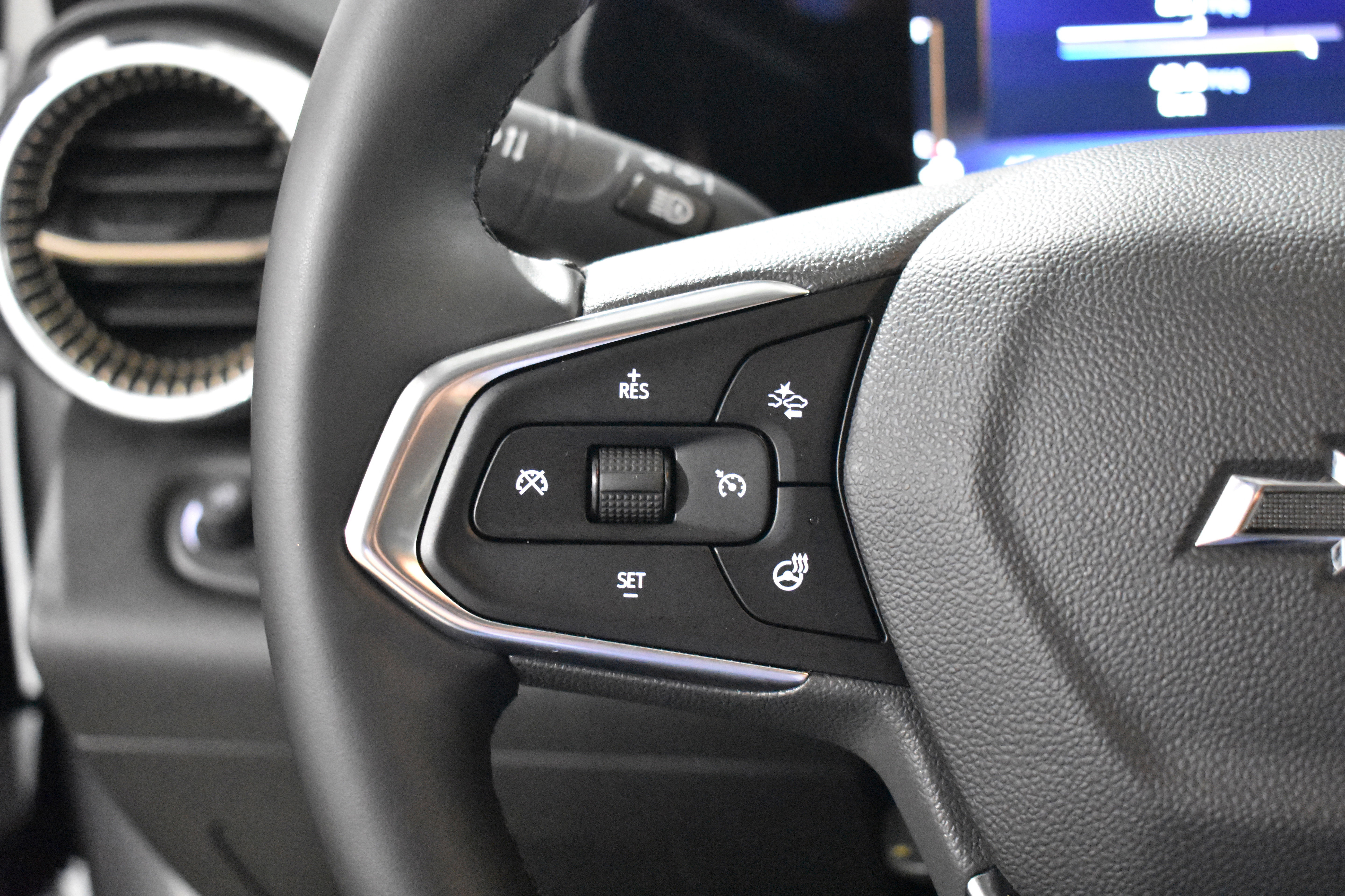 Used 2025 Chevrolet Trax ACTIV w/ Driver Confidence Package FWD image 15