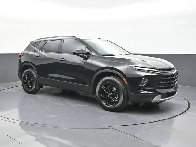 New 2026 Chevrolet Blazer LT w/ Midnight/Sport Edition FWD image 14