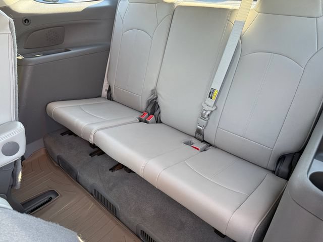 Used 2016 GMC Acadia SLT w/ Open Road Package AWD/4WD image 14