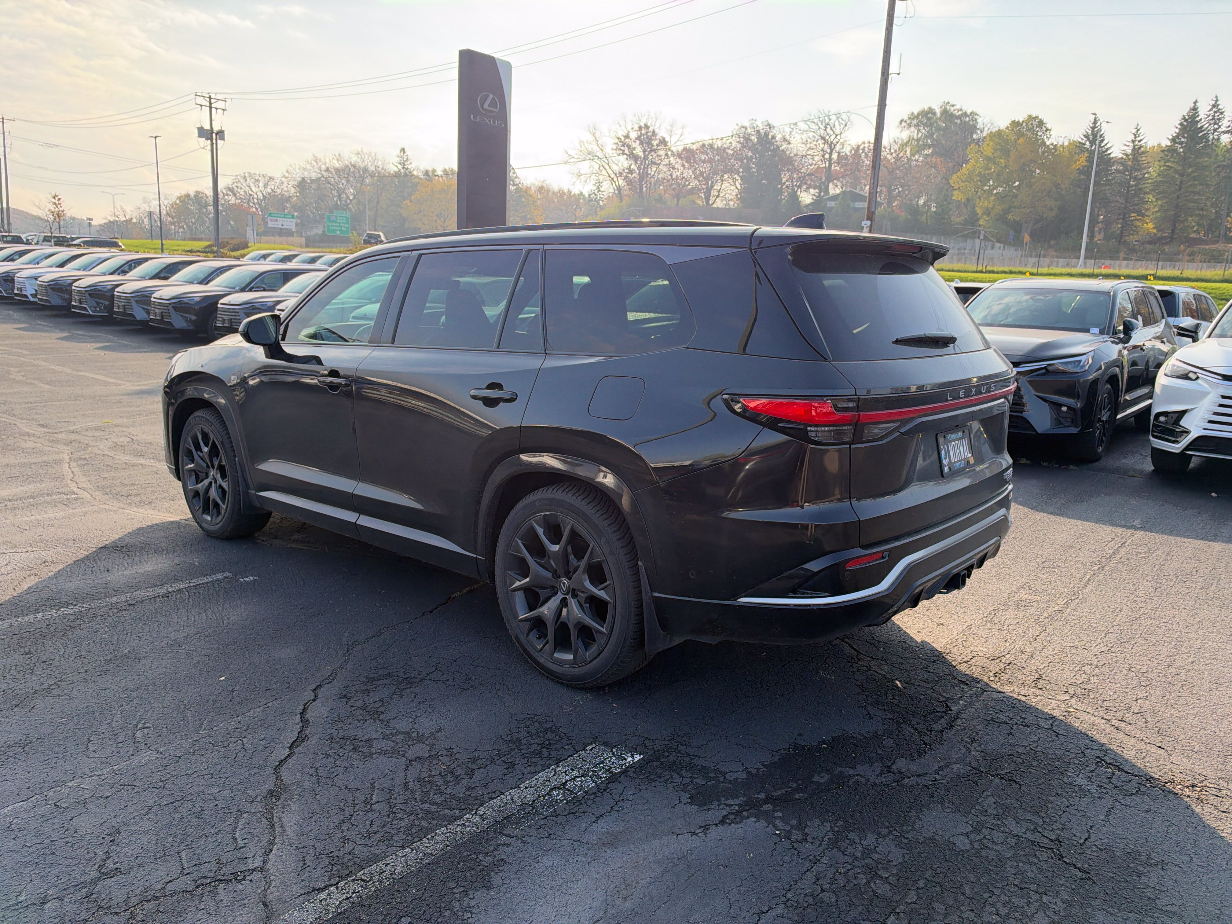 Certified 2024 Lexus TX 500h AWD w/ Technology Package image 18