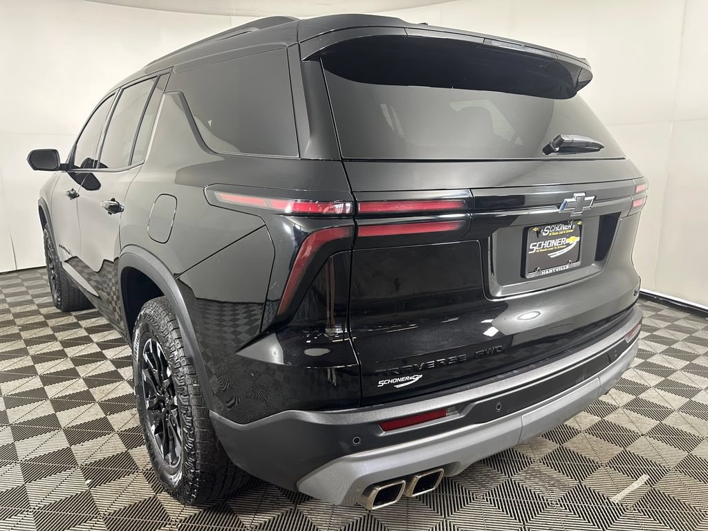 Used 2025 Chevrolet Traverse Z71 w/ LPO, Floor Liner Package AWD/4WD image 3