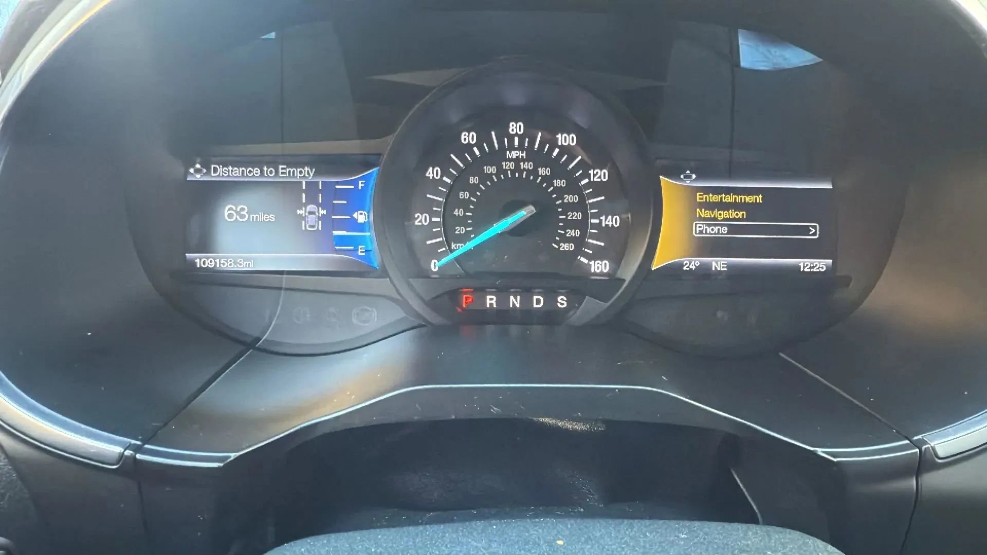 Used 2015 Ford Edge Titanium w/ Equipment Group 302A image 16