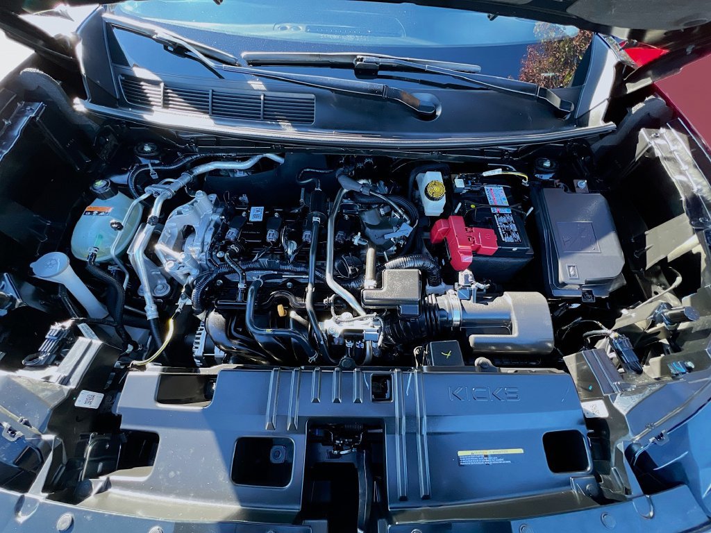 Used 2025 Nissan Kicks S FWD image 27