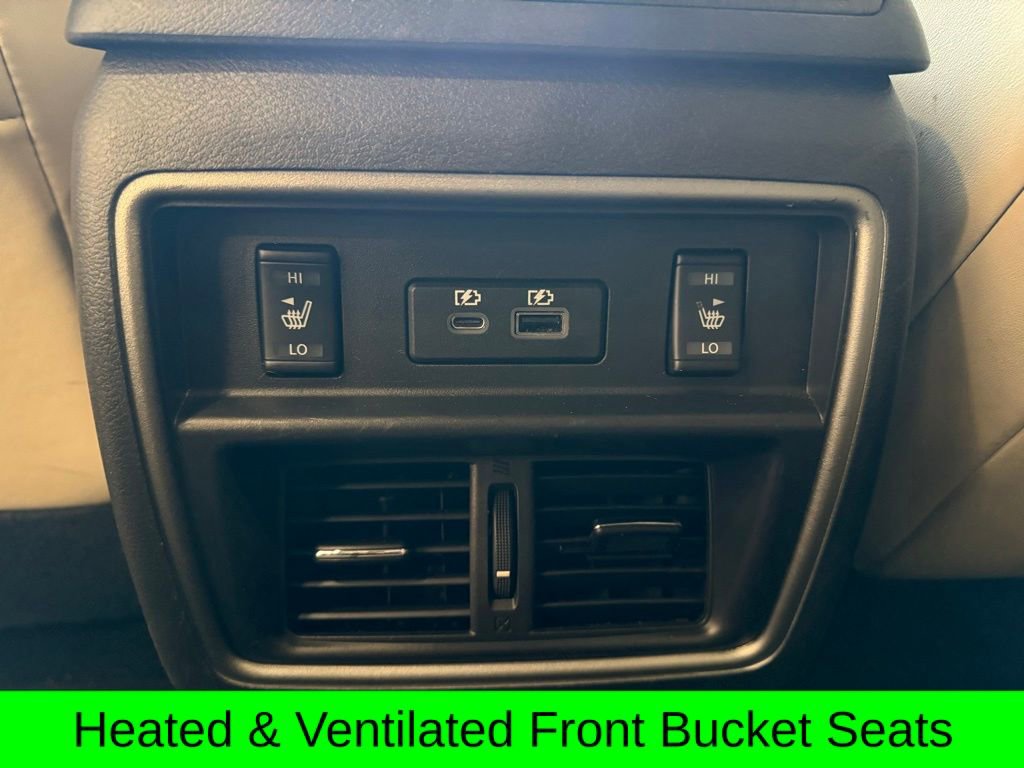 Used 2024 Nissan Murano Platinum w/ Cargo Package image 16