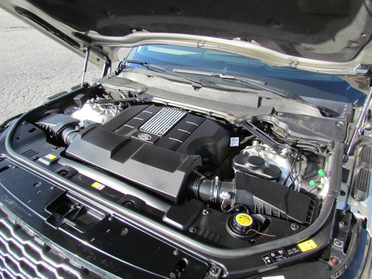 Used 2018 Land Rover Range Rover Supercharged image 27