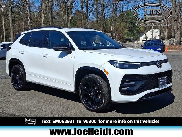 Certified 2025 Volkswagen Tiguan SE R-Line AWD/4WD image 1