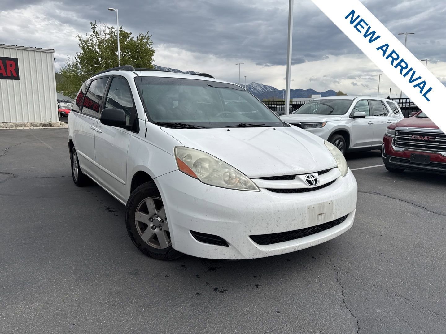 Used 2008 Toyota Sienna CE image 1
