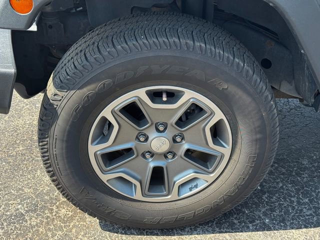 Used 2018 Jeep Wrangler Unlimited Rubicon w/ Cold Weather Group AWD/4WD image 10