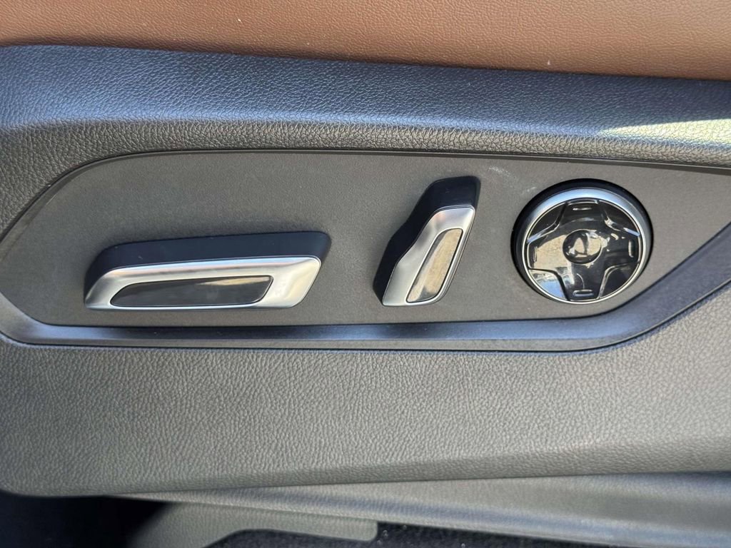 Certified 2025 Acura MDX SH-AWD w/ Technology Package image 18