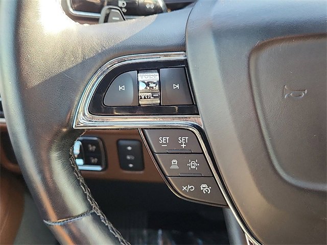 Used 2023 Lincoln Navigator Reserve image 23