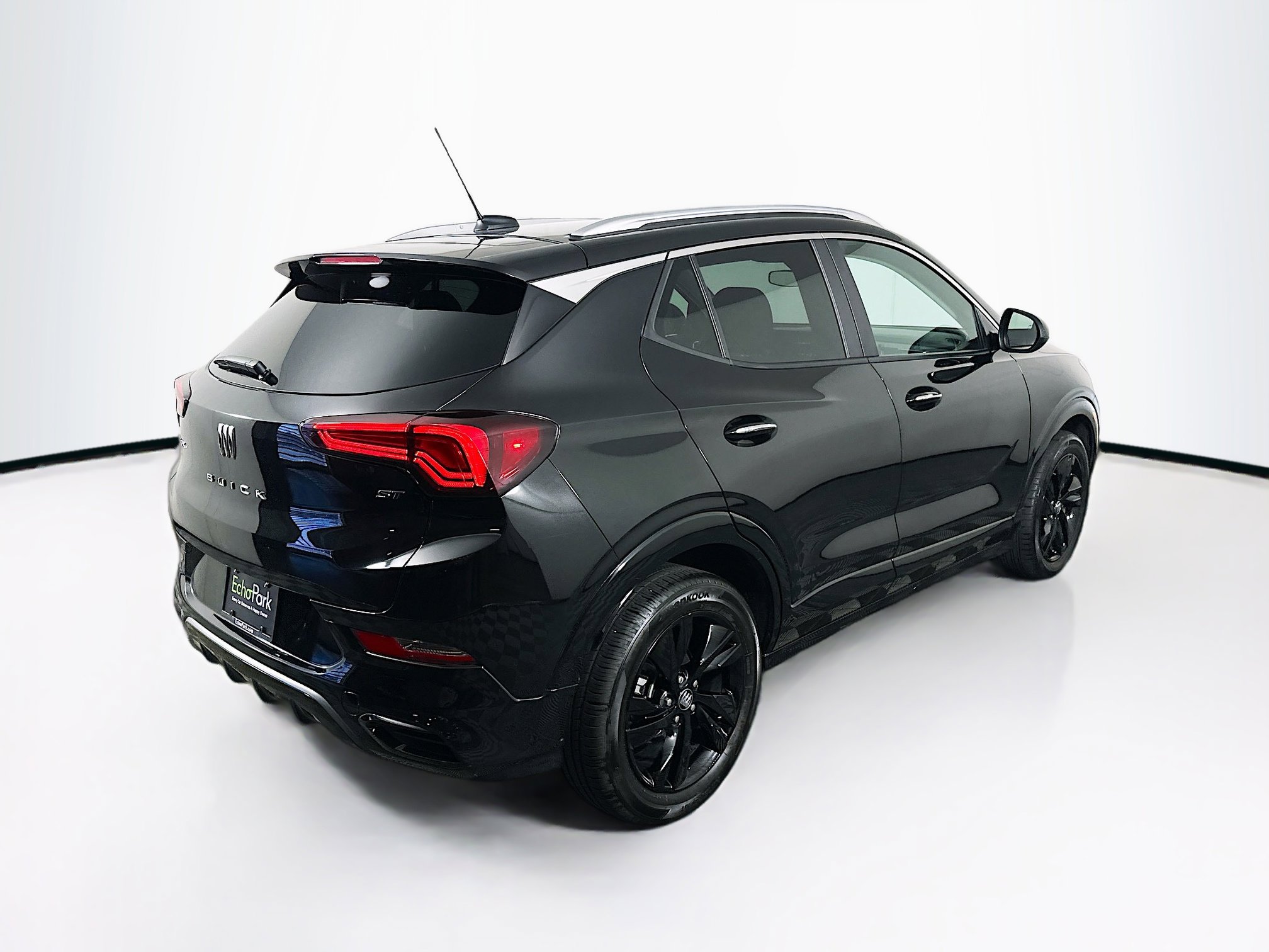 Used 2024 Buick Encore GX Sport Touring image 9