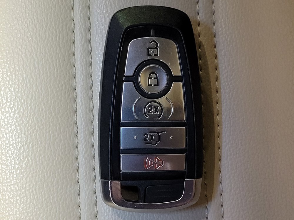 Used 2020 Ford Edge SEL w/ Convenience Package FWD image 32