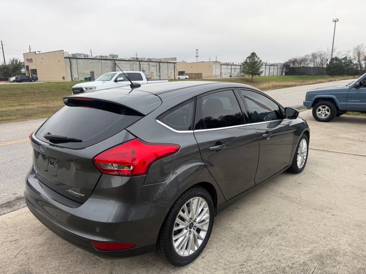 Used 2018 Ford Focus Titanium image 7