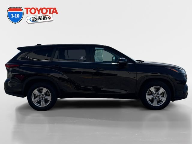 Certified 2024 Toyota Highlander LE image 6