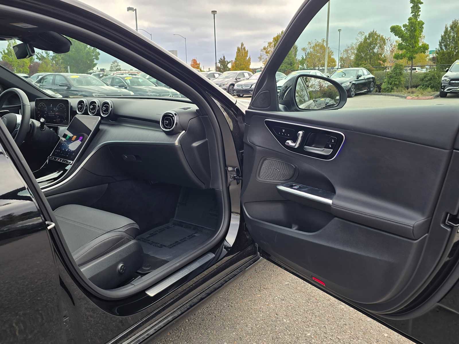 Used 2025 Mercedes-Benz C 300 C 300 image 13