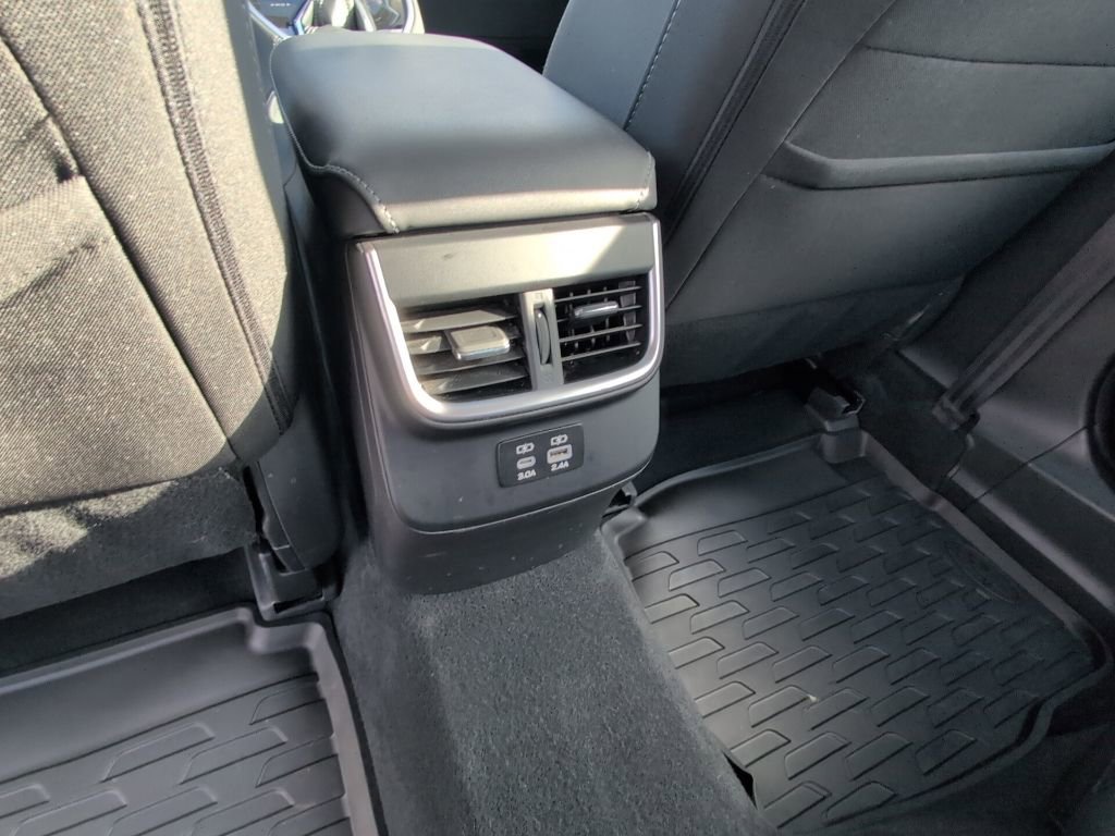 Used 2023 Subaru Legacy Premium image 16