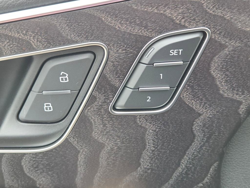 Used 2025 Audi Q7 3.0T Premium Plus AWD/4WD image 27