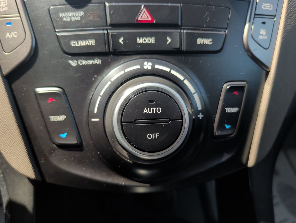 Used 2019 Hyundai Santa Fe XL SE AWD/4WD image 15