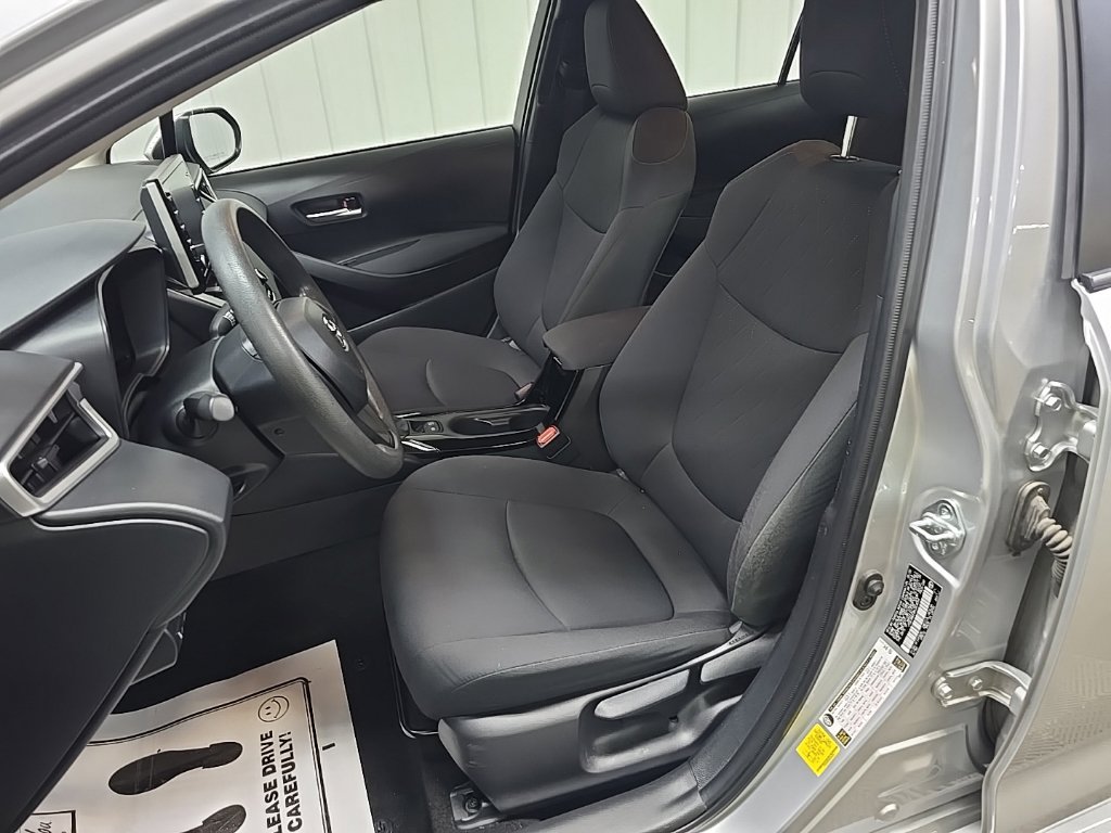 Used 2021 Toyota Corolla LE FWD image 29