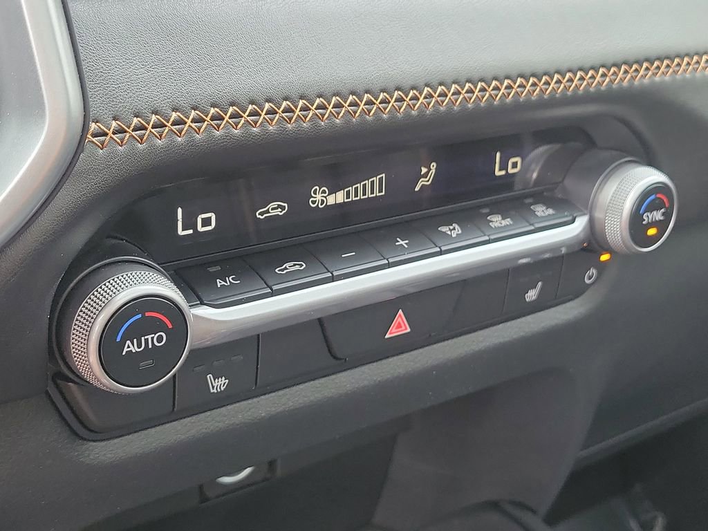 Certified 2025 MAZDA CX-50 AWD 2.5 Hybrid w/ Premium Pkg image 32