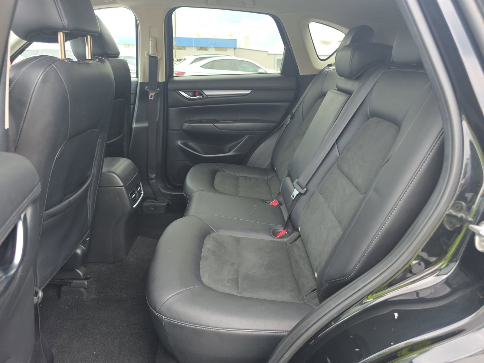Used 2021 MAZDA CX-5 Touring FWD image 4