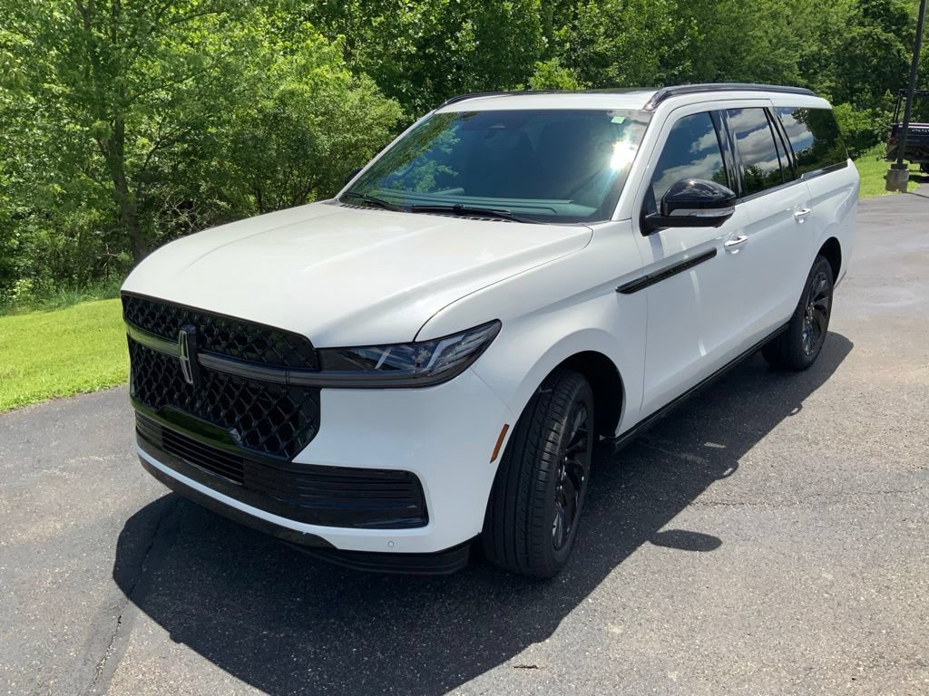 New 2027 Lincoln Navigator L Reserve AWD/4WD image 9