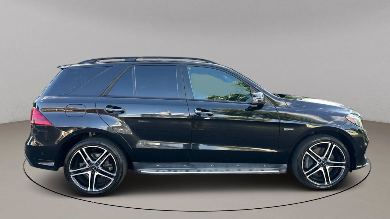 Used 2017 Mercedes-Benz GLE 43 AMG 4MATIC image 8