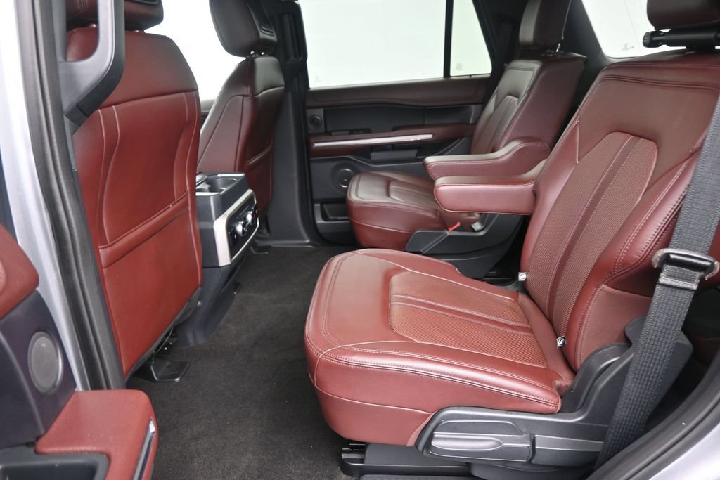 Used 2023 Ford Expedition Limited AWD/4WD image 14