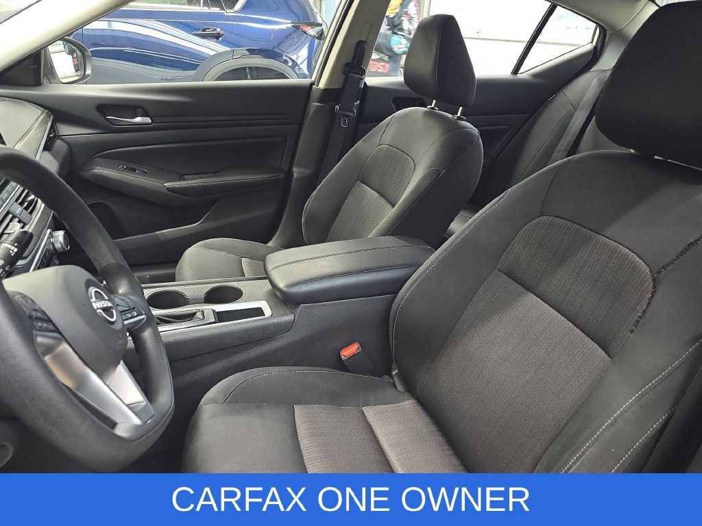 Used 2025 Nissan Altima 2.5 SV FWD image 15