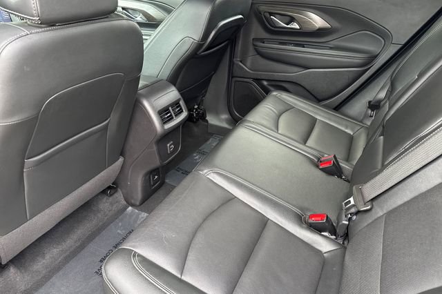 Used 2024 GMC Terrain SLT image 14
