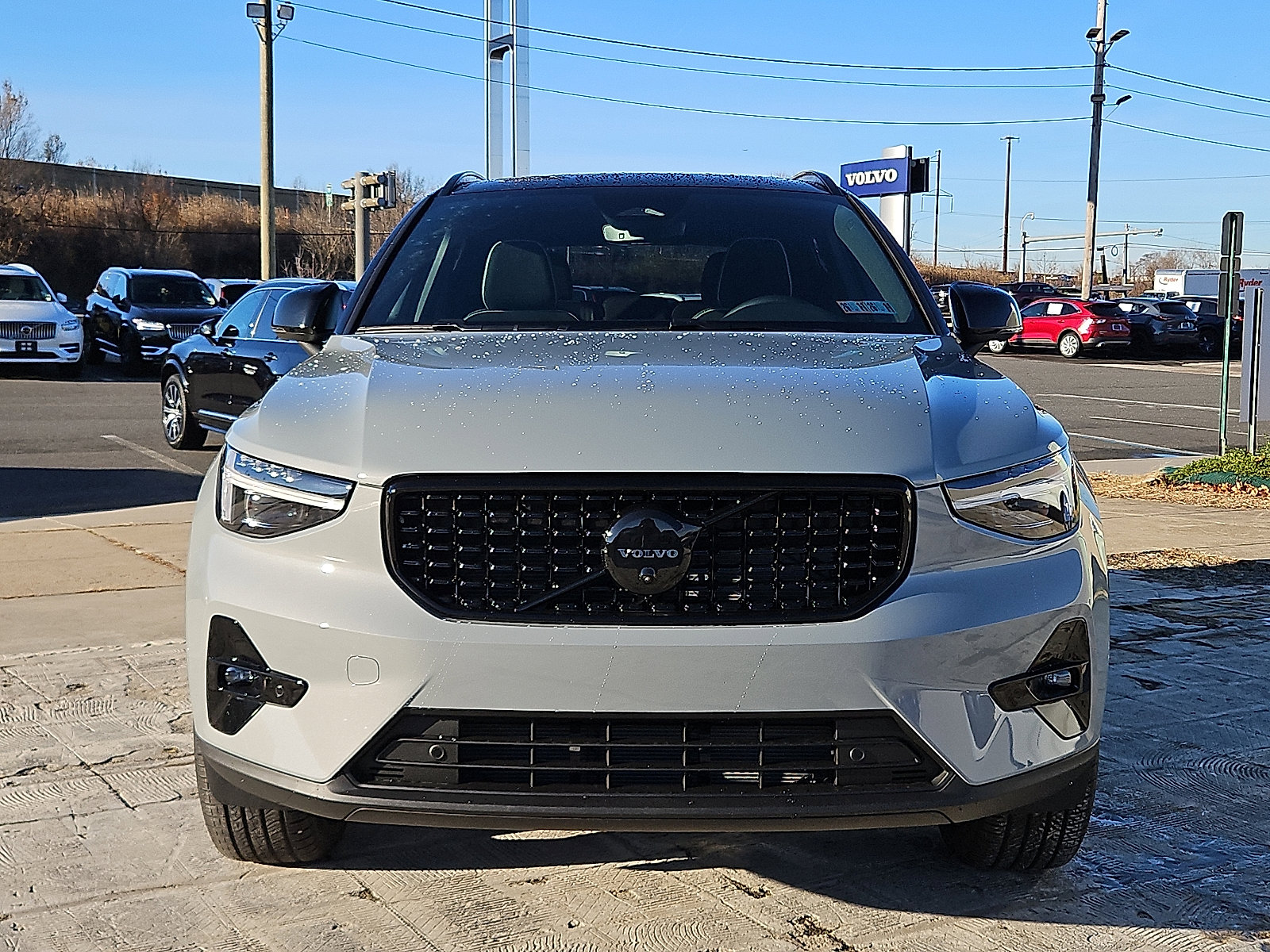 New 2026 Volvo XC40 B5 Ultra w/ Protection Package Premier AWD/4WD image 2