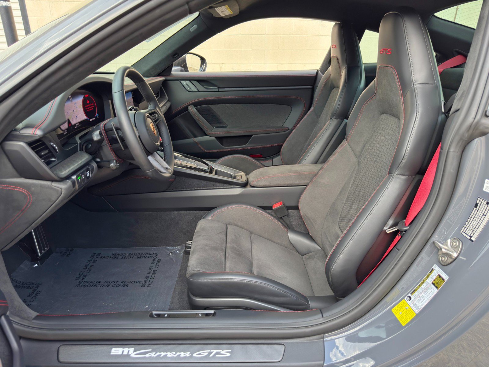 Used 2025 Porsche 911 GTS image 15