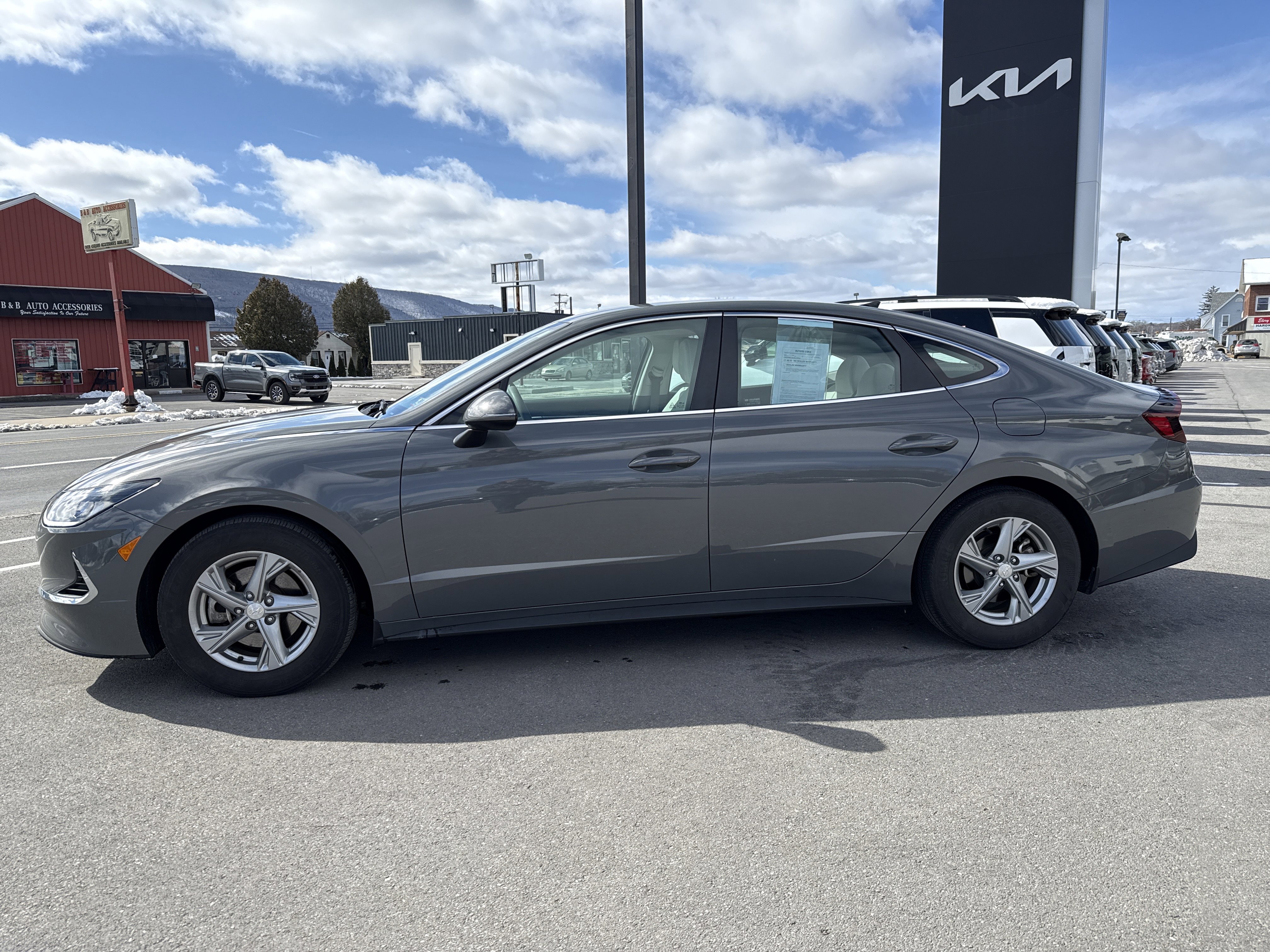 Used 2023 Hyundai Sonata SE image 22