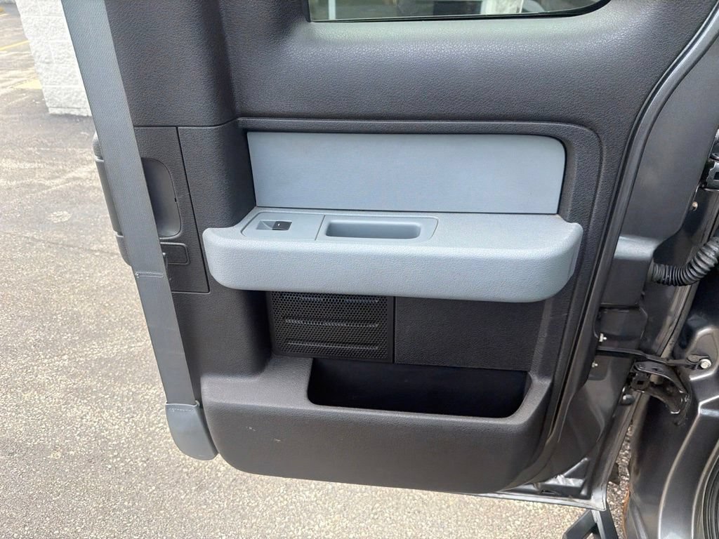 Used 2011 Ford F150 XLT RWD image 23