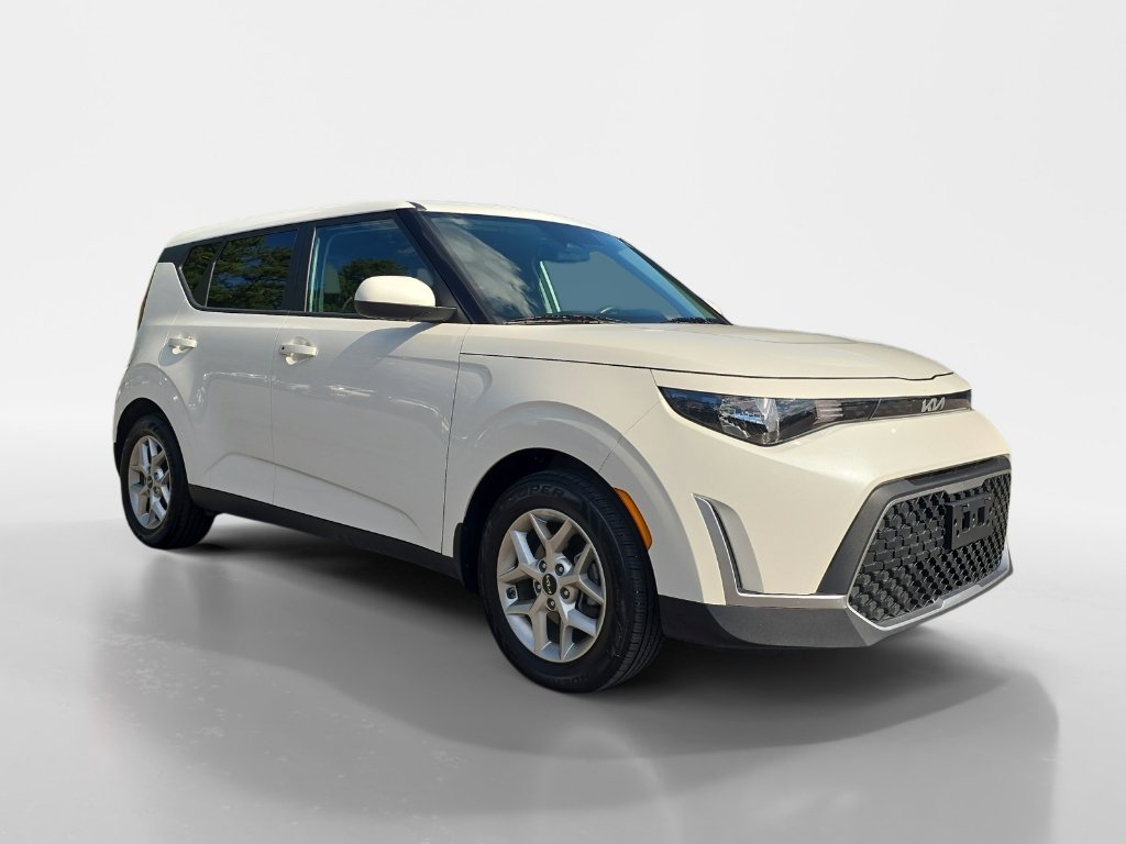 Used 2023 Kia Soul S image 8