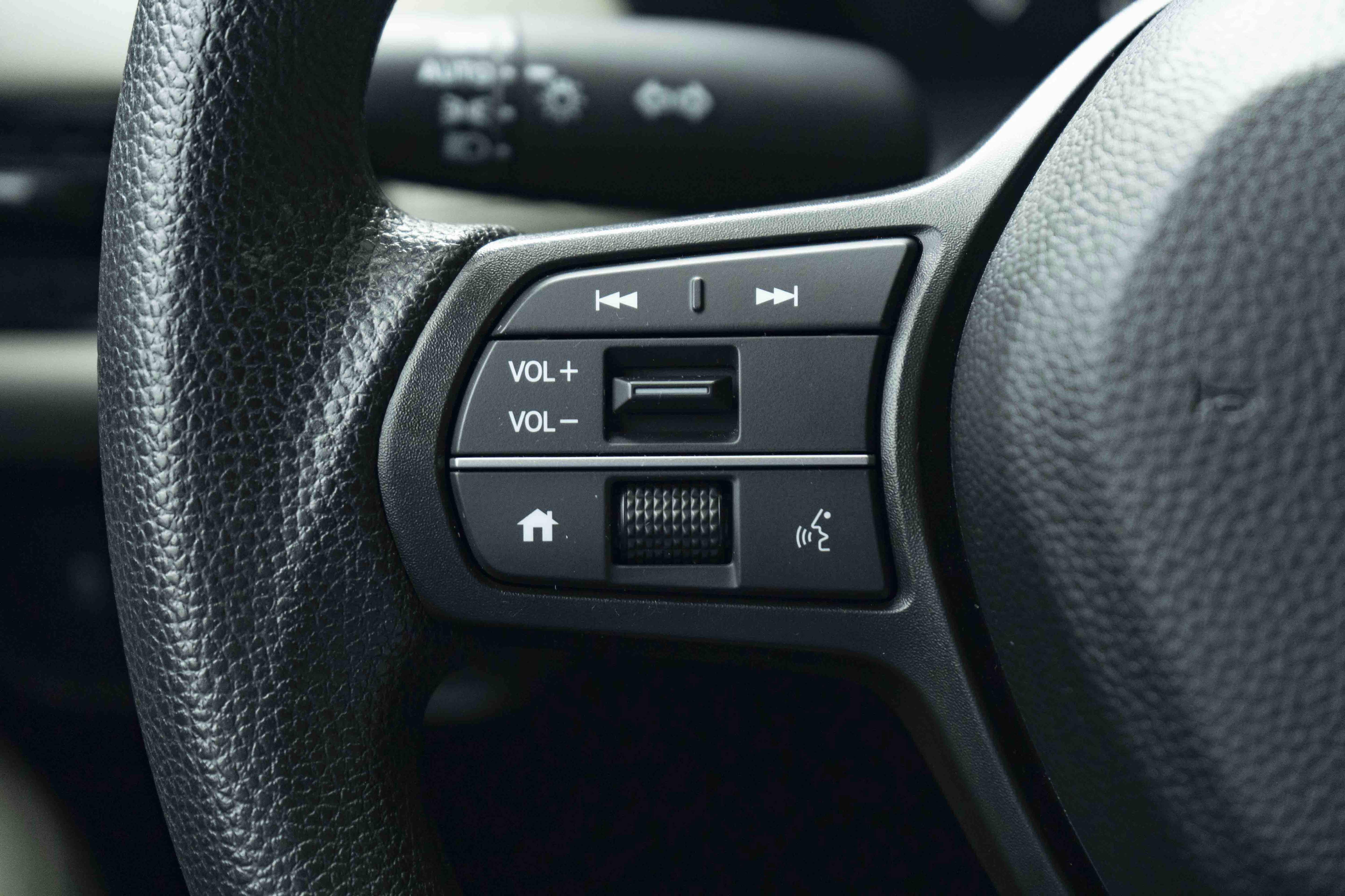 Certified 2026 Honda HR-V LX image 19