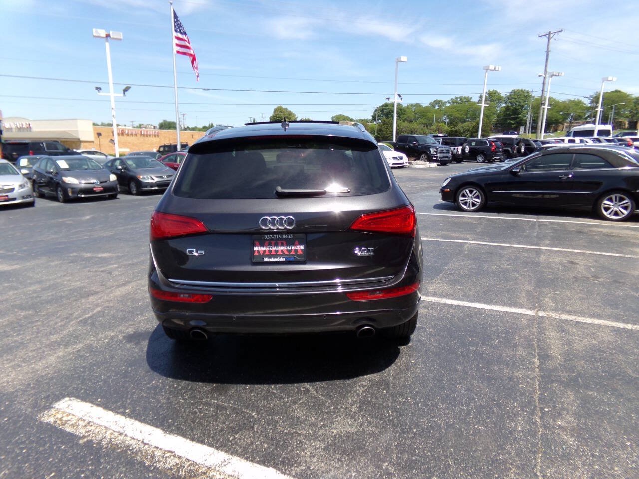 Used 2017 Audi Q5 2.0T Premium Plus w/ Technology Package AWD/4WD image 4
