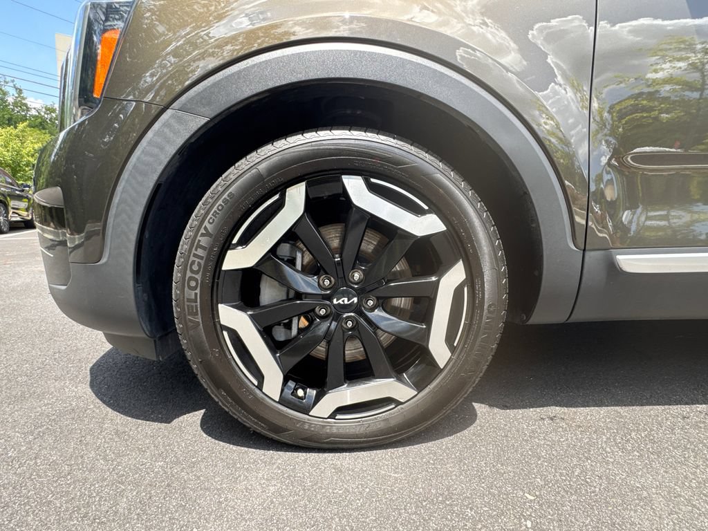 Used 2024 Kia Telluride EX AWD/4WD image 11