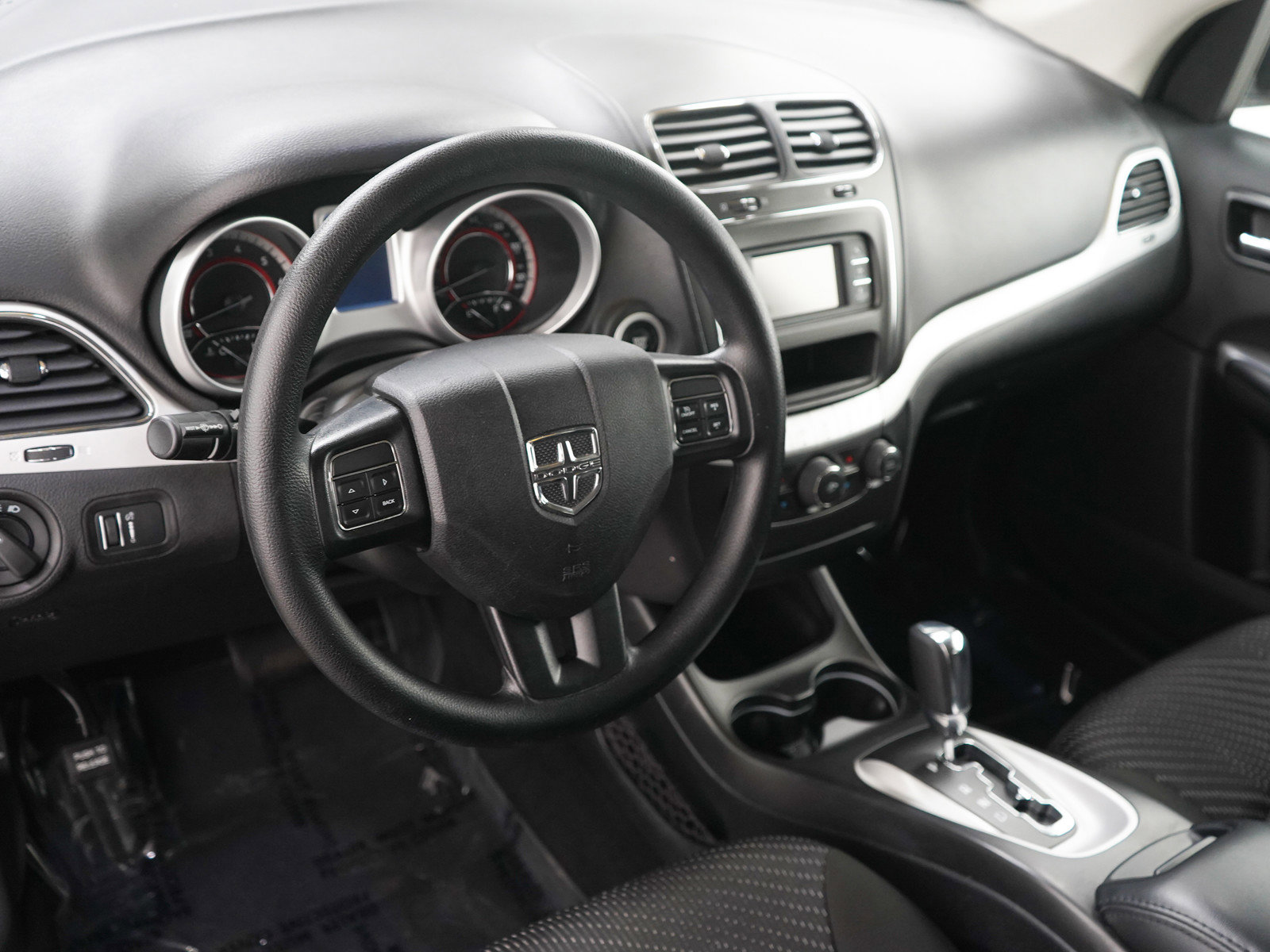 Used 2020 Dodge Journey SE FWD image 20