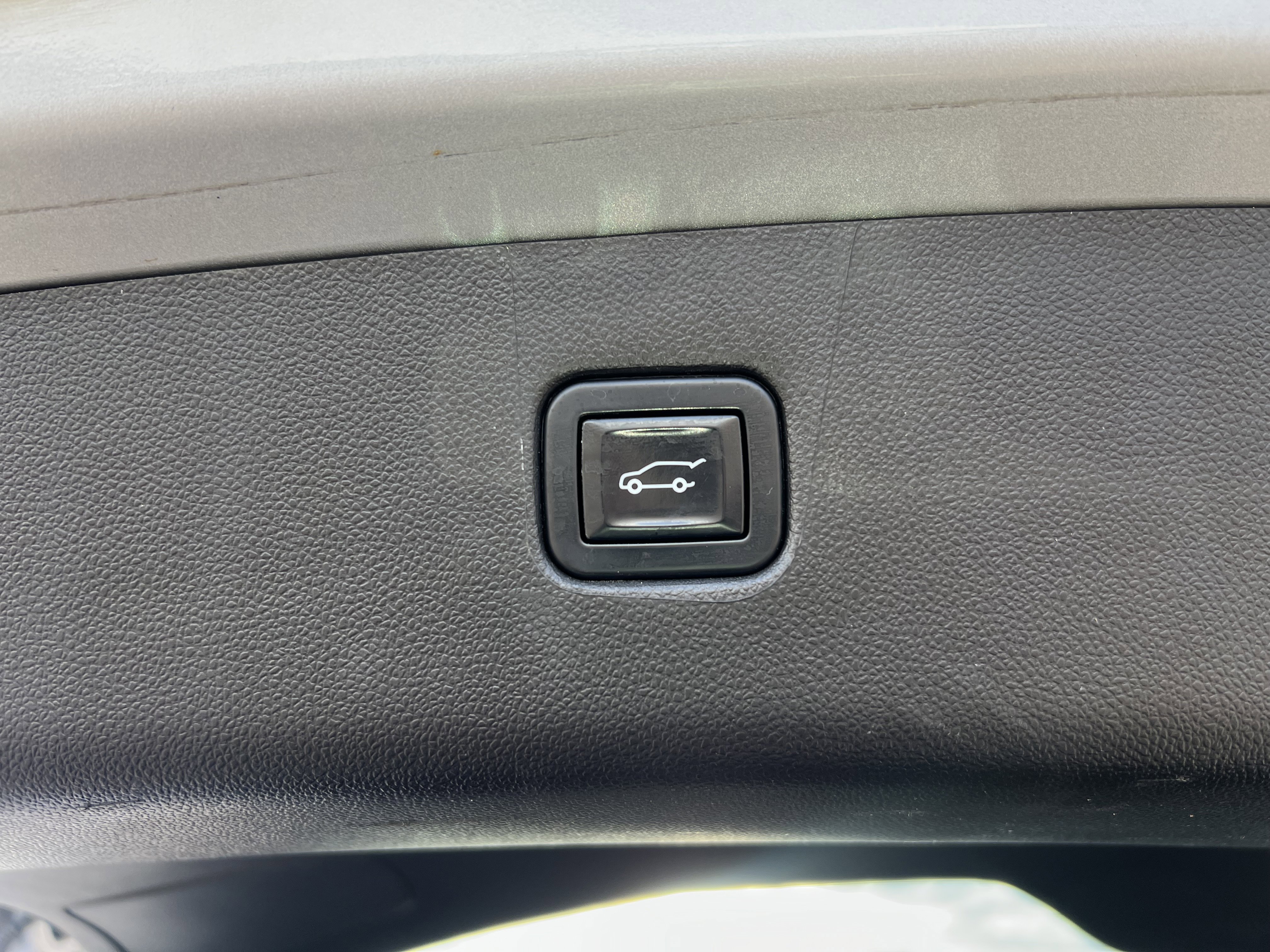 Used 2021 Chevrolet Blazer RS w/ Enhanced Convenience Package image 12