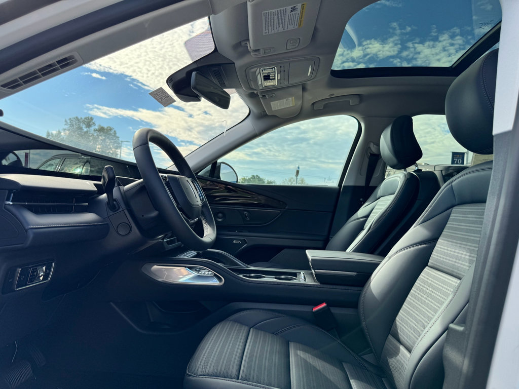 New 2026 Lincoln Nautilus Reserve w/ Jet Appearance Package image 34