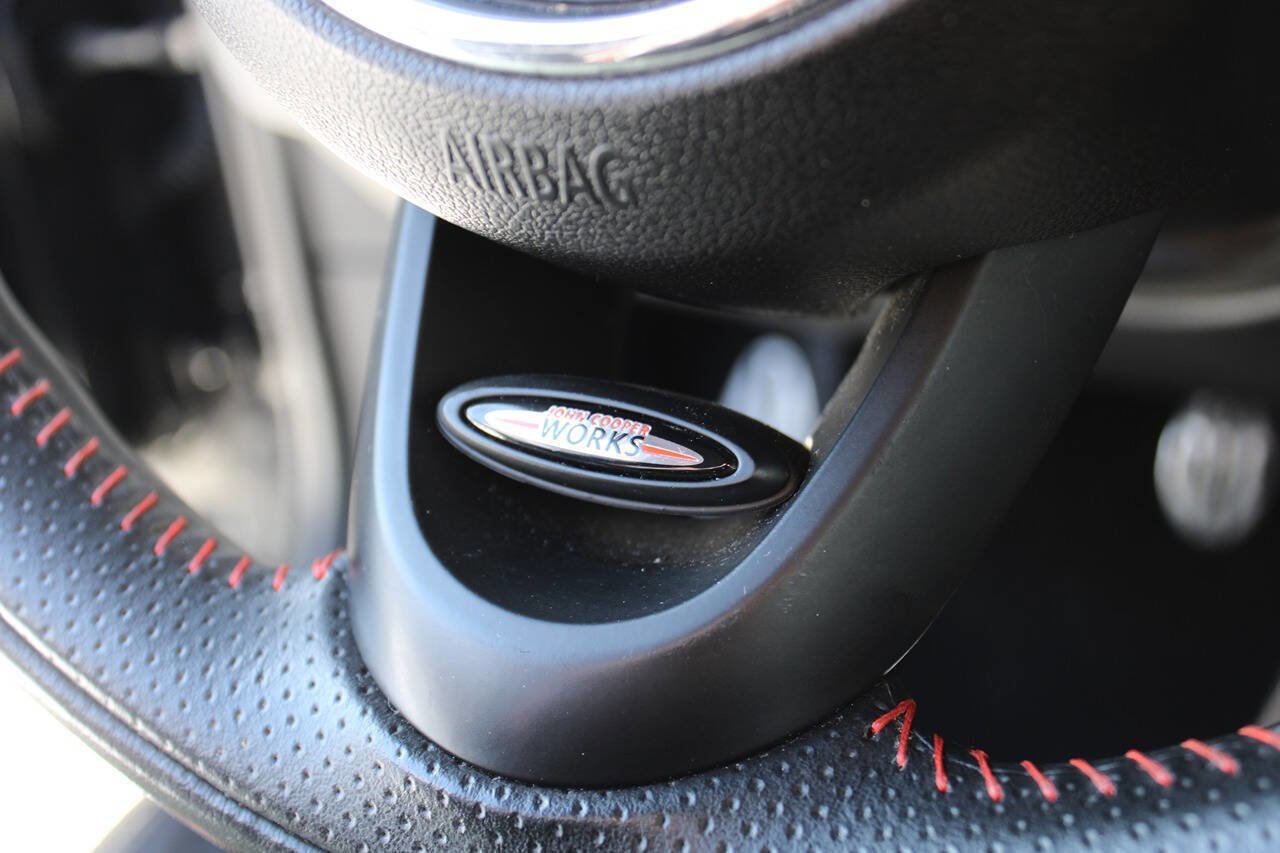 Used 2016 MINI Cooper Clubman S image 28