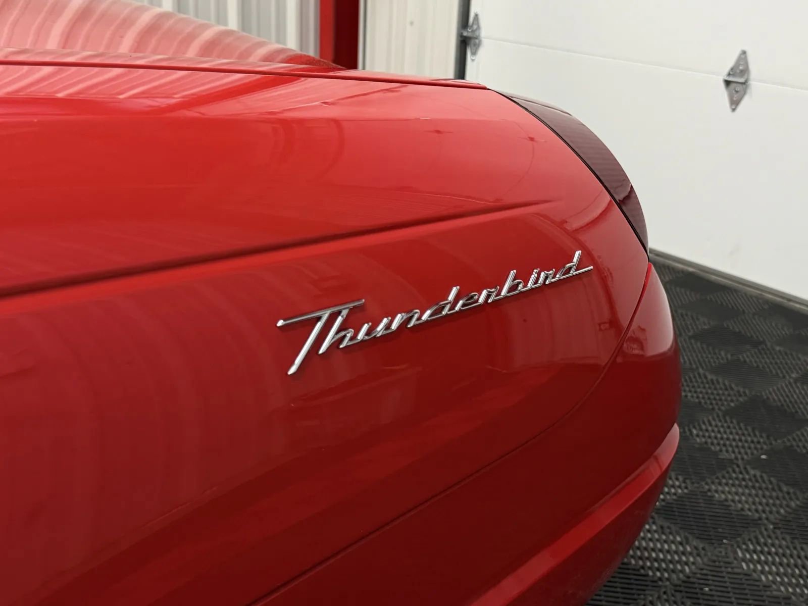 Used 2002 Ford Thunderbird image 17