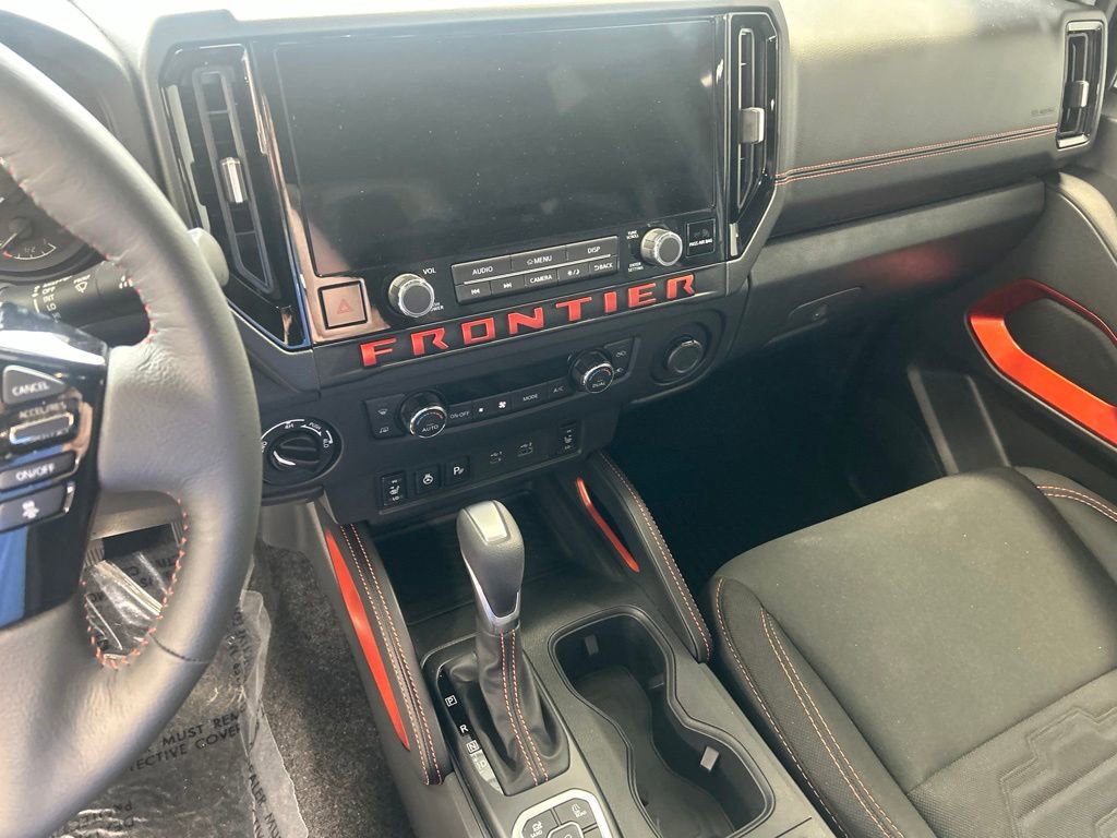 Used 2026 Nissan Frontier PRO-4X w/ Pro-4x Convenience Package AWD/4WD image 5