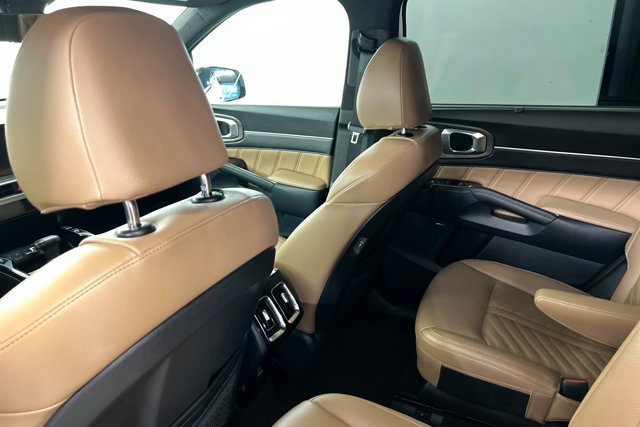Used 2026 Kia Sorento SX Prestige w/ Olive Brown Leather Package AWD/4WD image 19