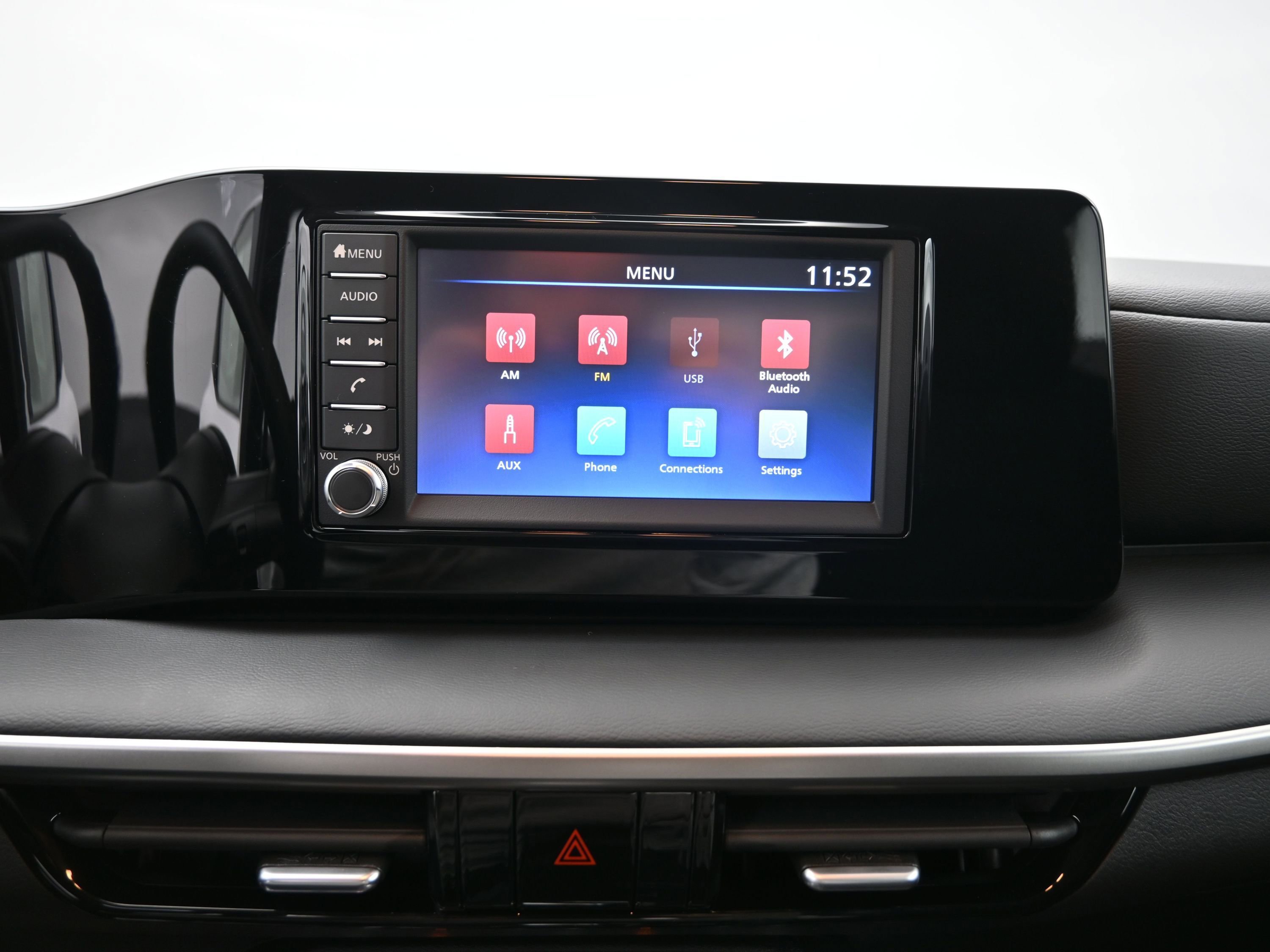 Certified 2025 Nissan Kicks S image 14